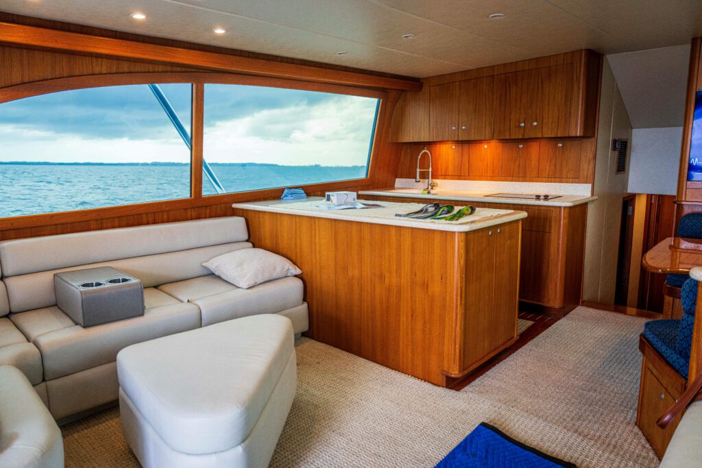 Voor jachtinterieurbouw leveren wij CNC-gefreesde onderdelen van topkwaliteit. Perfect passend bij luxe, maatwerk en technische precisie op het water.